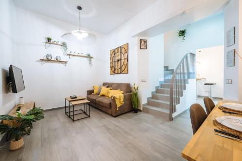 The Secret To A Great Stay in Seville * 1´ Giralda