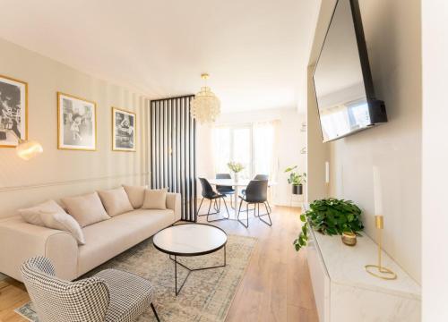 Gallery image of La Casa Viña — Family Apartment for 6 in Hérouville-Saint-Clair