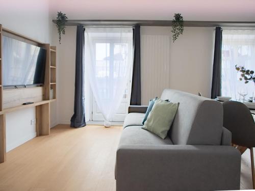 The Best Rent - Two-Bedroom apartment in Navigli area