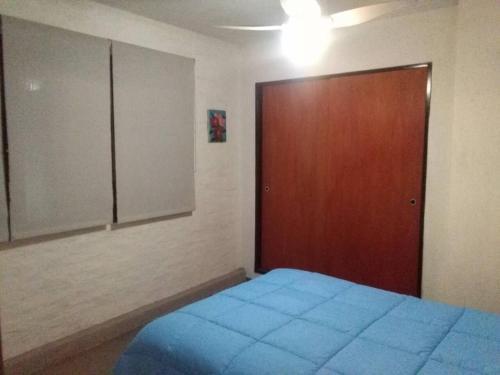 alquilar Amplio depto 1er piso a la calle zona centro! en Villa Gesell