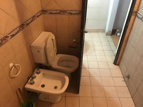 alojamiento Rústico loft/estudio Villa Gesell zona centro Villa Gesell