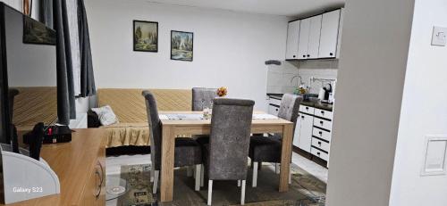 Kuchyň nebo kuchyňský kout v ubytování Apartman Branka