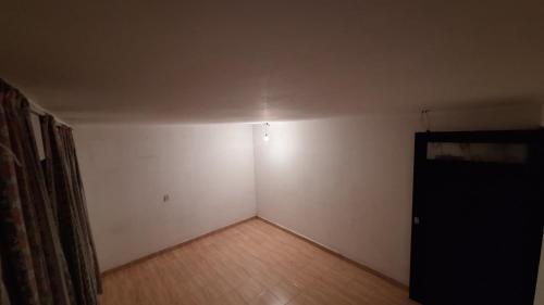 Cuartos En Pie de Carretera – Photos 5