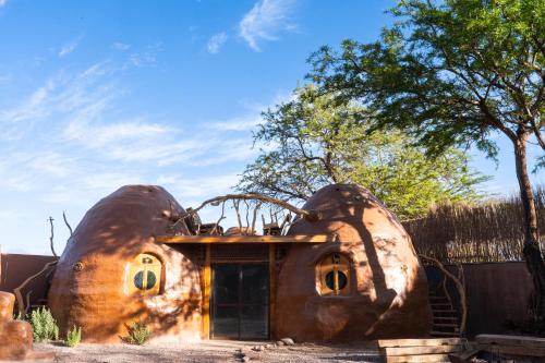 a house shaped like a mushroom at DOMOS PUJLLAI San Pedro de Atacama in San Pedro de Atacama