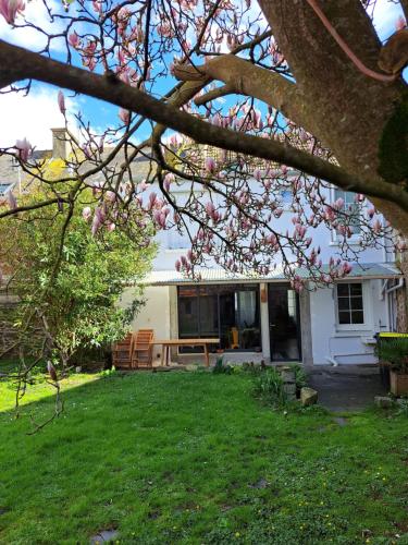 Clos St Vaast près plage et port