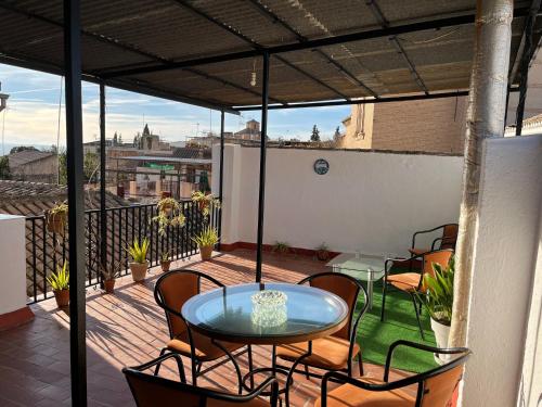 Albalh Apartamentos - Casa Dori en Albaicín Granada con Terraza y Parking Gratuito