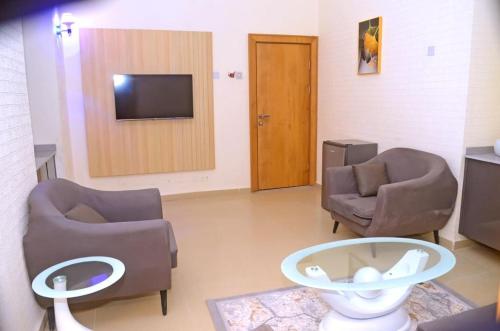 RB HOTEL AND SUITES – Photos 4