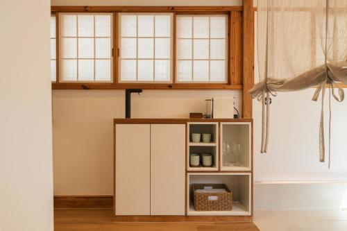 Luxury hanok with private foot bathtub -SN17_3