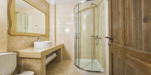 Vannituba majutusasutuses Hotel Pilalidis