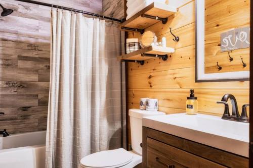 Misty Mountain Cabin, Great Smoky Mountains photo 19