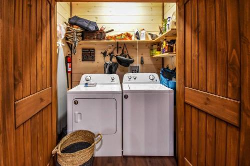 Misty Mountain Cabin, Great Smoky Mountains photo 16