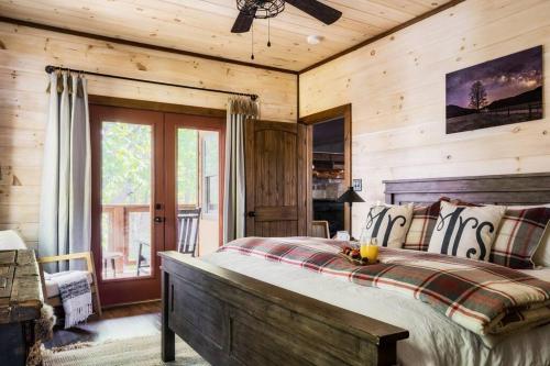 Misty Mountain Cabin, Great Smoky Mountains photo 13