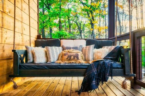 Misty Mountain Cabin, Great Smoky Mountains photo 4
