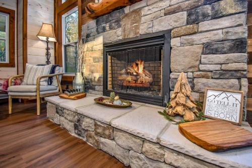Misty Mountain Cabin, Great Smoky Mountains photo 7