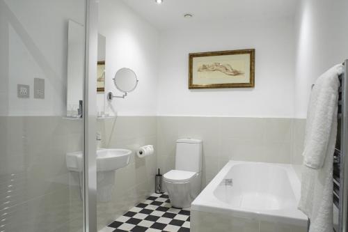 24 Royal Terrace photo 92