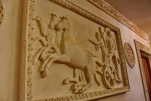Gambar di galeri bagi HH Babil Konağı di Mardin