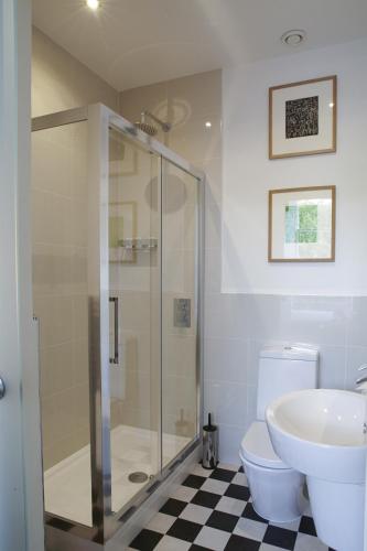 24 Royal Terrace photo 67