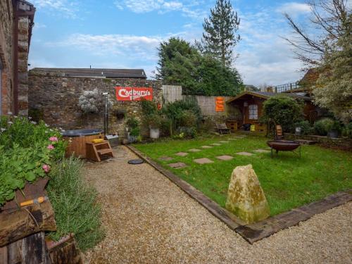 Κήπος έξω από το 2 Bed in Frome 89168
