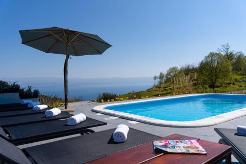 Villa Tulipa by Briskva