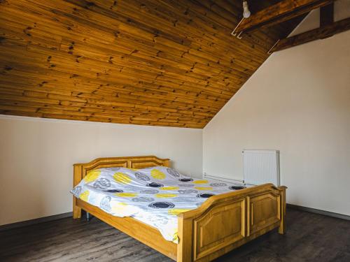 Voodi või voodid majutusasutuse RadHouse Villa Brasov - 50 minutes from Brasov toas