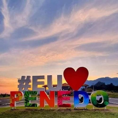 a sign that says happy new year with a red heart at POUSADA ESTÂNCIA in Penedo