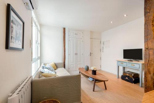 Bright and Modern - 1Bedroom 1Bathroom - Malasaña