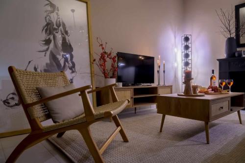 Chic & Cozy Apartment