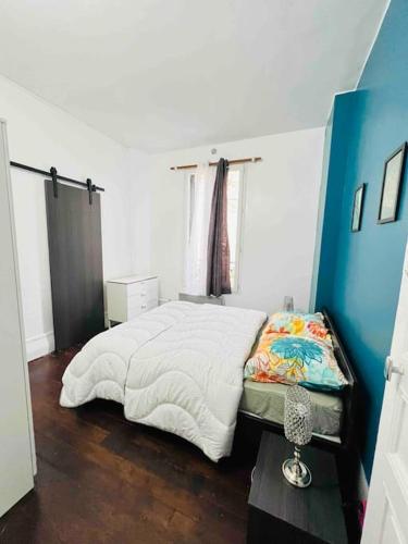 Photo de la galerie de l'établissement 2 pièces cosy au calme, à Aubervilliers