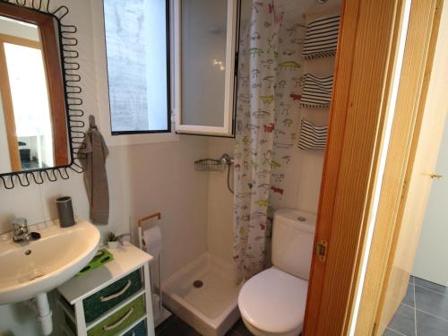 Koupelna v ubytování Apartamento moderno, cerca de playa Les Tonyines, piscina comunitaria, terraza y WiFi - ES-228-141