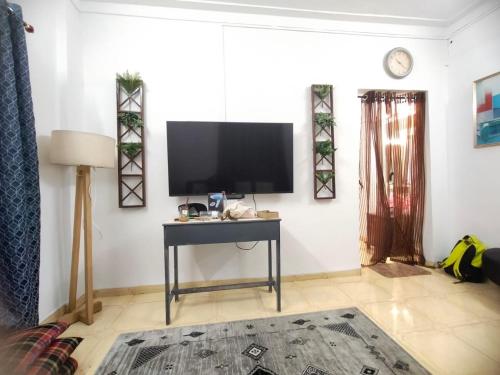 Gallery image of Independent 1 Bhk- koregaon park near Osho. in Pune