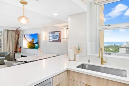 Φωτογραφία από το άλμπουμ του NEW Stunning 1400 sq ft 2B2B w 3 Lanais στη Χονολουλού