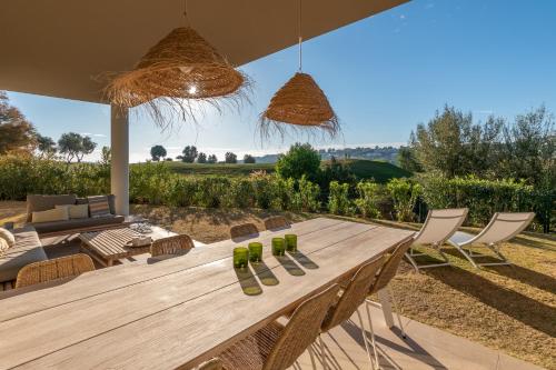 Chic 3BR Haven - Luxury Ground Floor - La Cala Golf