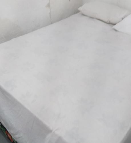 Leonardo Hostel 115
