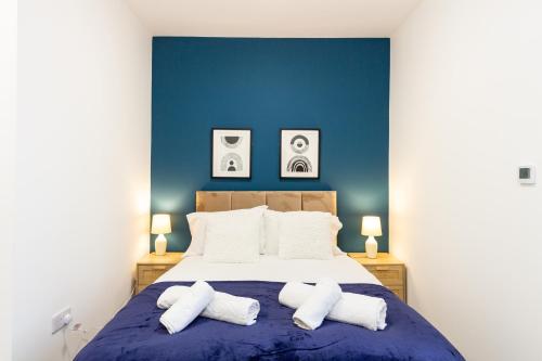 Gulta vai gultas numurā naktsmītnē Suite 4 - Trendy Spot in Oldham City Centre