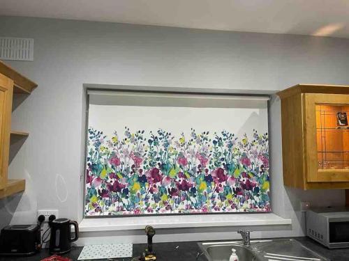 Η κουζίνα ή μικρή κουζίνα στο Modern 3 bed country cottage