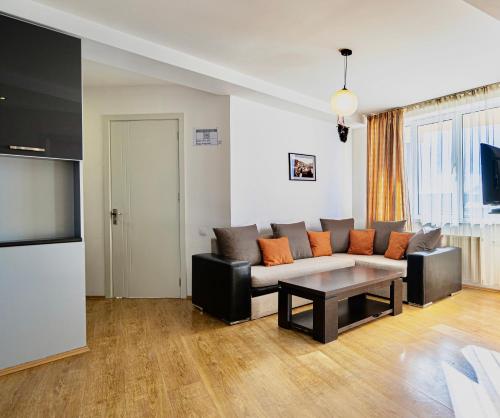 TV a/nebo společenská místnost v ubytování 3-room apartment NFT Gudauri Penta 301
