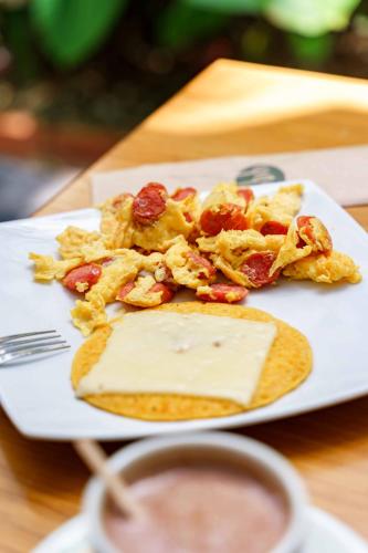 Mad på hotellet eller i nærheden