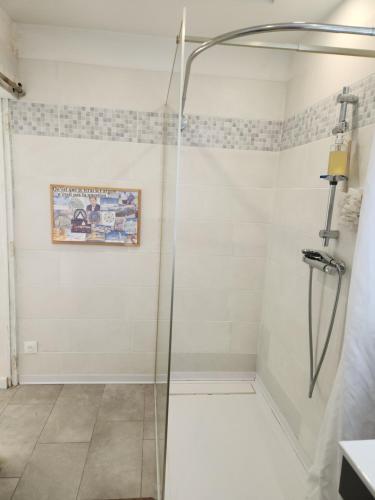 Photo de la galerie de l'établissement le bonheur est tout prés de la cité de carcassonne, à Cazilhac