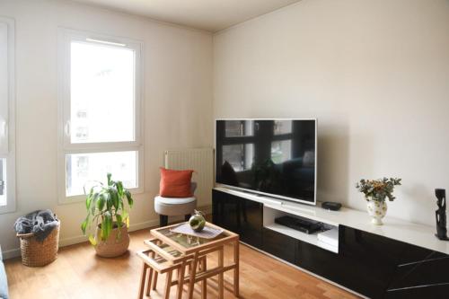 Photo de la galerie de l'établissement Spacious nest of 80 m crossing and bright, à Montreuil