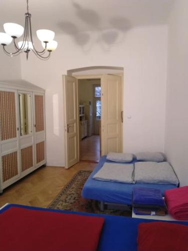 Fotografie z fotogalerie ubytování Authentic, traditional airbnb in central Prague ! v Praze