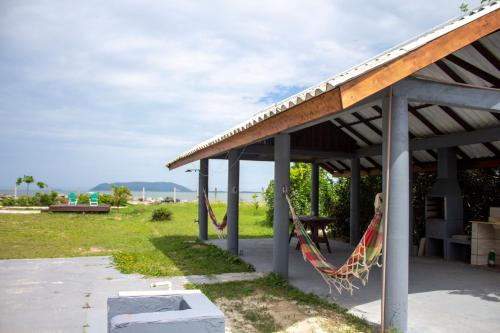 Landskap semula jadi dekat dengan rumah percutian