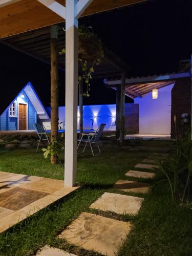Κήπος έξω από το Chalés Conexão Bahia