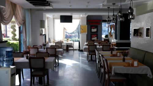 Restaurace v ubytování Hotel La Bella Soma