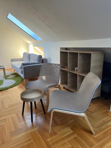 A seating area at Library suite 1