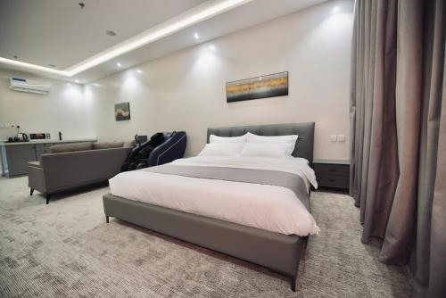 Katil atau katil-katil dalam bilik di فندق قمم بارك Qimam Park Hotel 7