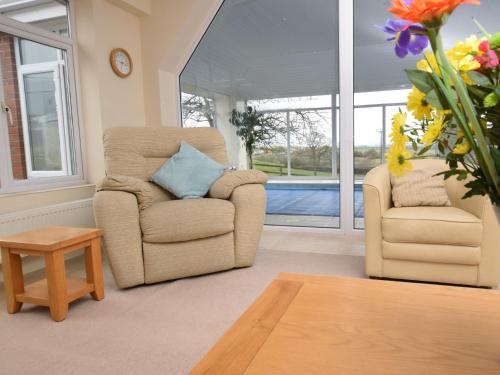 O zonă de relaxare la 3 Bed in Bideford BYBUR