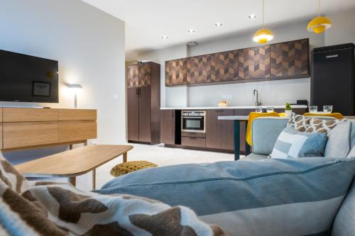 Downtown Cannes Apartment with Garden