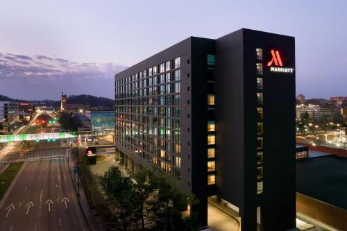 a building with a mriott sign on the side of it at Marriott Knoxville Downtown in Knoxville