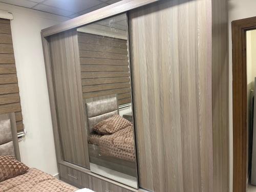 Postel nebo postele na pokoji v ubytování Apartment for rent 50M fully furnished -