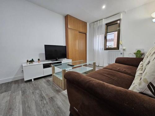 1A113 Moderno 3 dormitorios by R2R Consulting